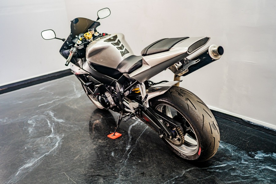 2002 Yamaha Motor Corp., USA YZF-R1