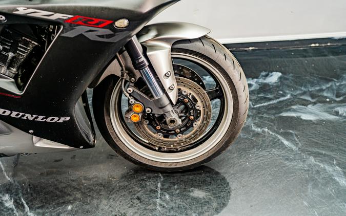 2002 Yamaha Motor Corp., USA YZF-R1