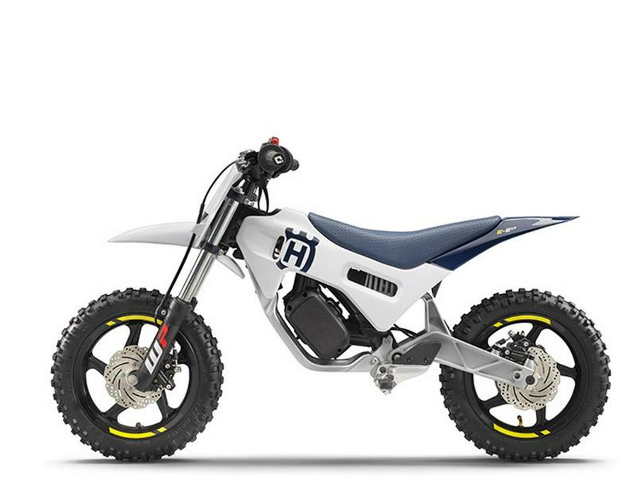 2024 Husqvarna® EE 2