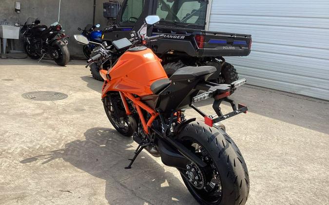 New 2024 KTM 1390 SUPER DUKE R EVO ORANGE