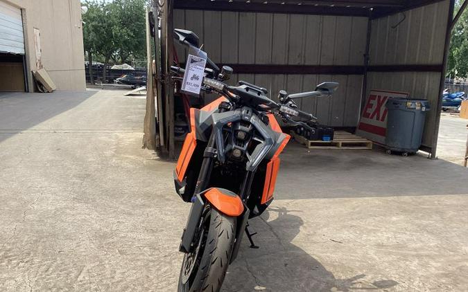 New 2024 KTM 1390 SUPER DUKE R EVO ORANGE