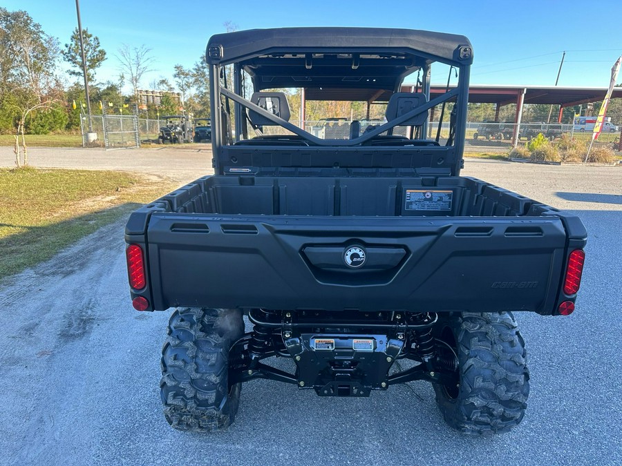 2025 Can-Am Defender MAX DPS HD7