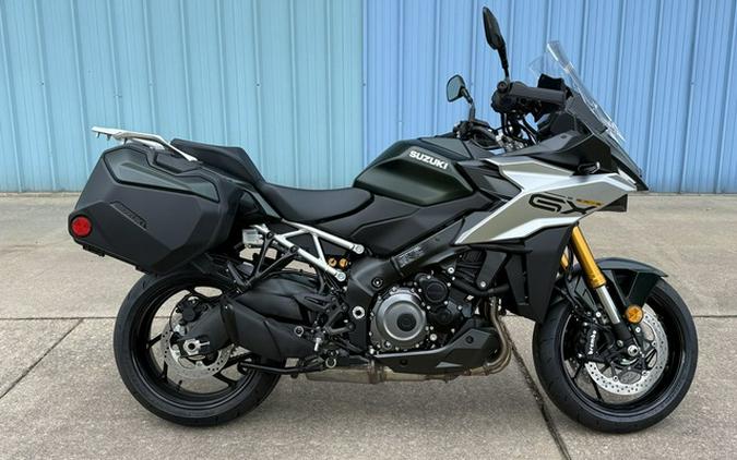 2024 Suzuki GSX-S 1000GX Plus
