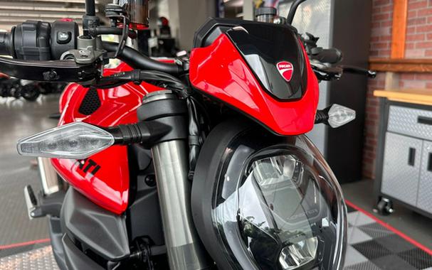 2026 Ducati Monster 896 DEMO