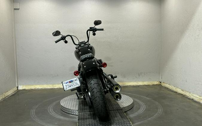 2018 Harley-Davidson® Street Bob® Vivid Black