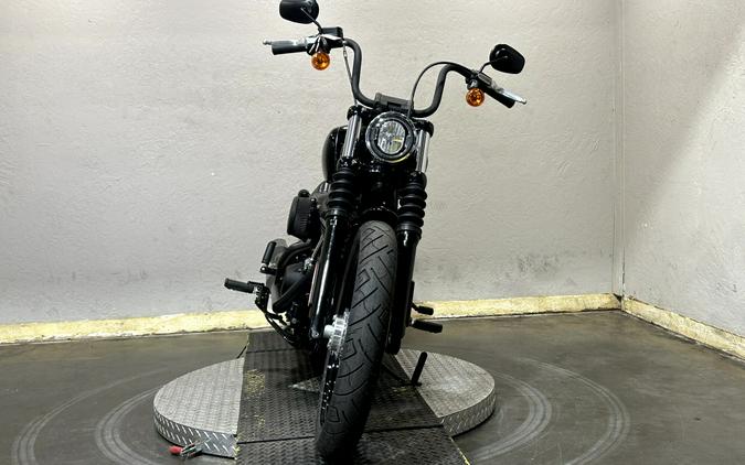 2018 Harley-Davidson® Street Bob® Vivid Black