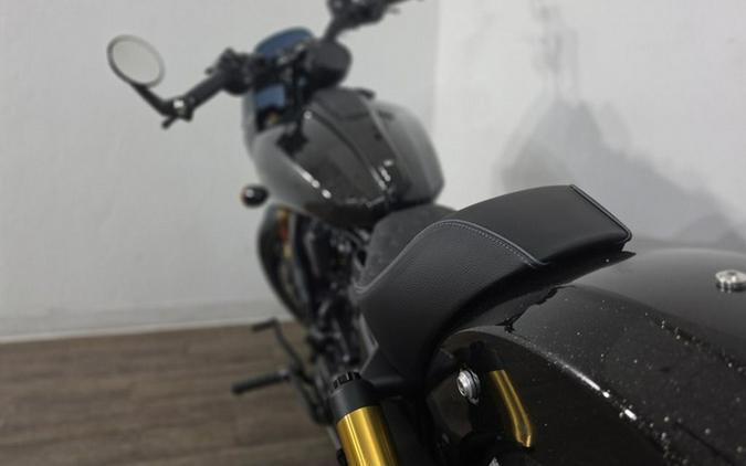 2026 Indian 101 Scout Black Crystal With Super Graphite
