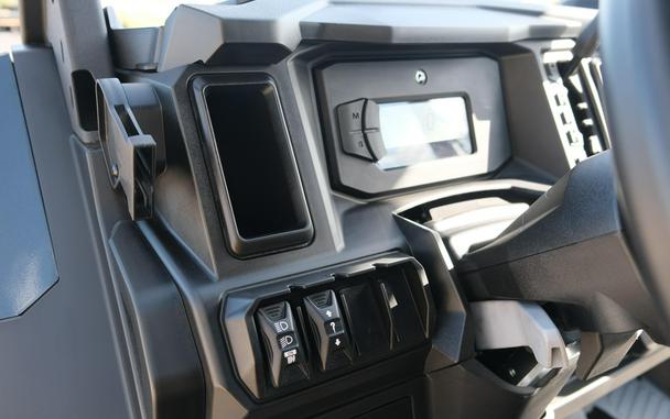 2026 CAN-AM DEFENDER MAX XT HD11 WITH 1025 INCH TOUCHSCREEN