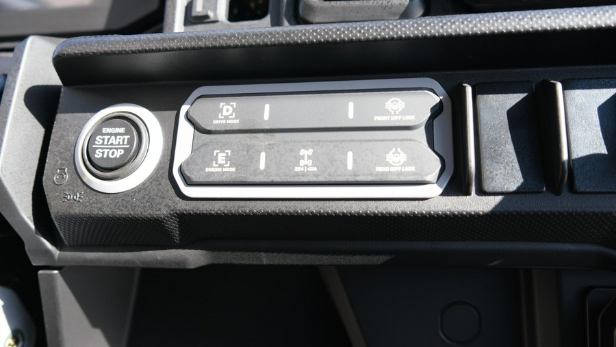 2026 CAN-AM DEFENDER MAX XT HD11 WITH 1025 INCH TOUCHSCREEN