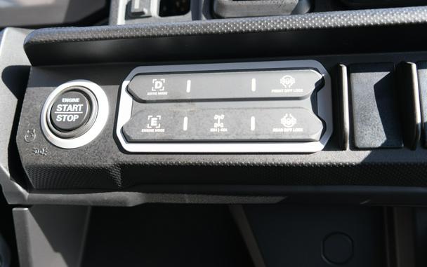 2026 CAN-AM DEFENDER MAX XT HD11 WITH 1025 INCH TOUCHSCREEN