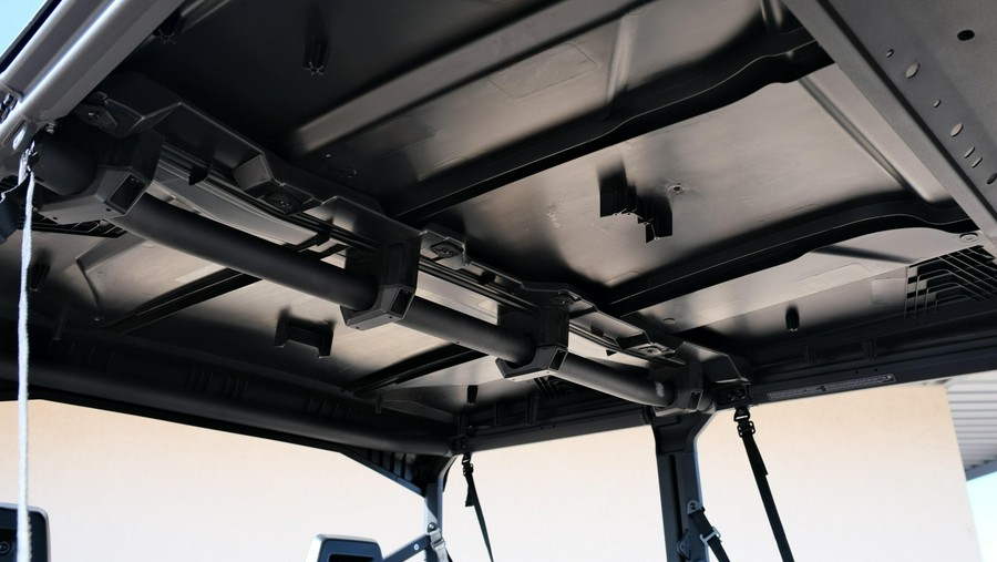 2026 CAN-AM DEFENDER MAX XT HD11 WITH 1025 INCH TOUCHSCREEN