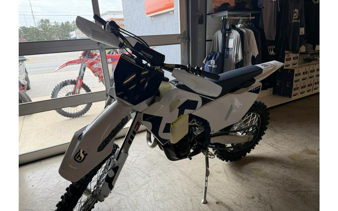 2026 FX 350 - Husqvarna Motorcycles