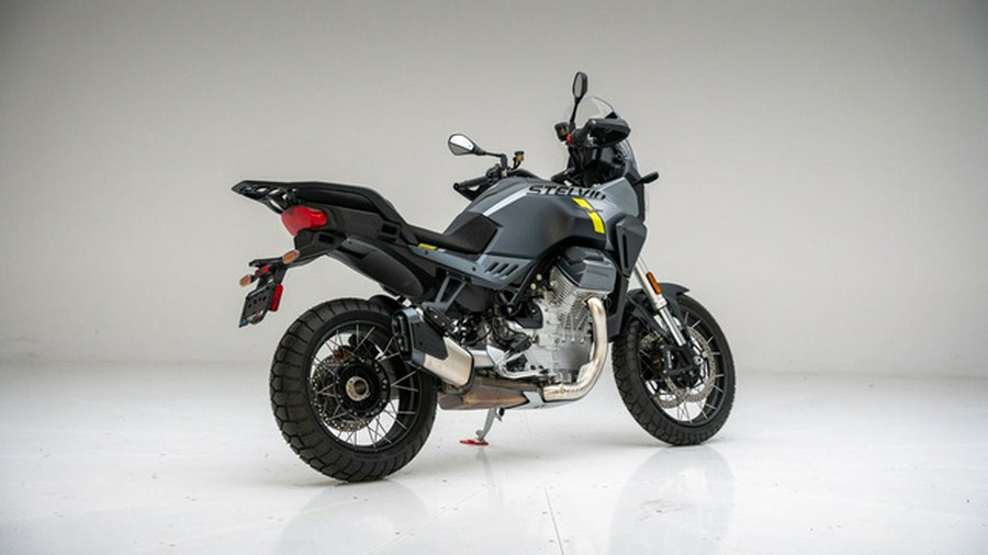 2024 Moto Guzzi Stelvio