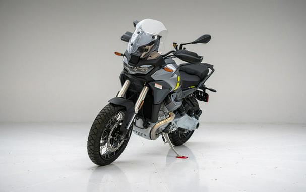 2024 Moto Guzzi Stelvio