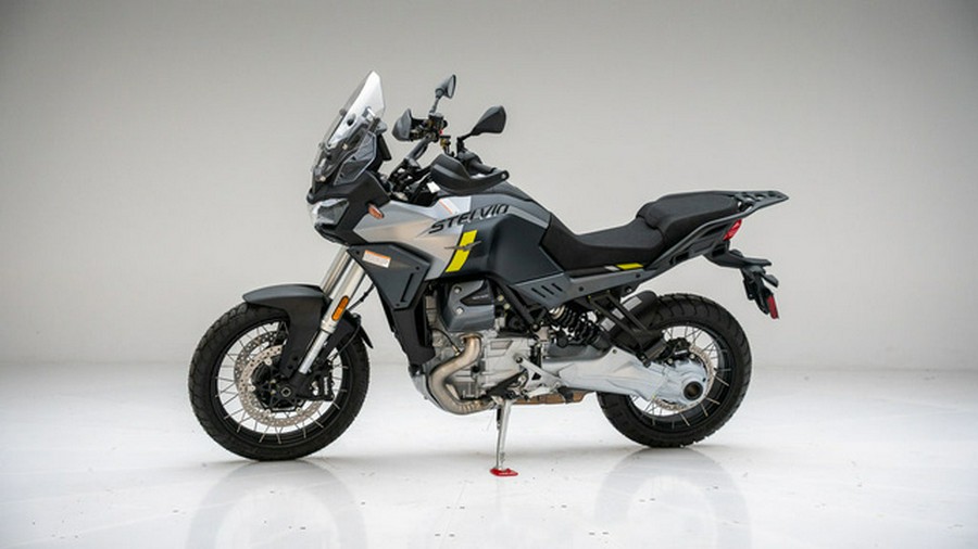 2024 Moto Guzzi Stelvio