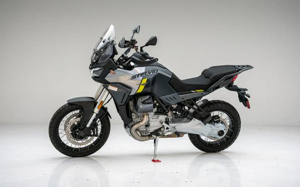2024 Moto Guzzi Stelvio
