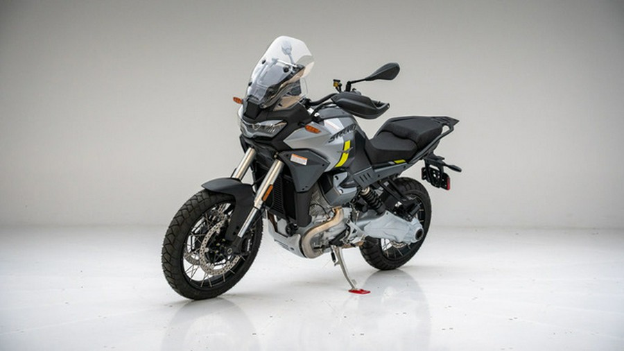 2024 Moto Guzzi Stelvio