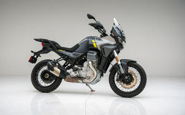 2024 Moto Guzzi Stelvio
