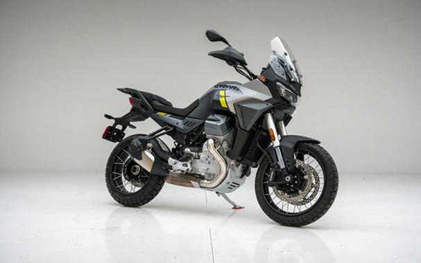 2024 Moto Guzzi Stelvio