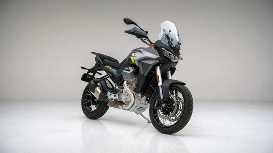 2024 Moto Guzzi Stelvio