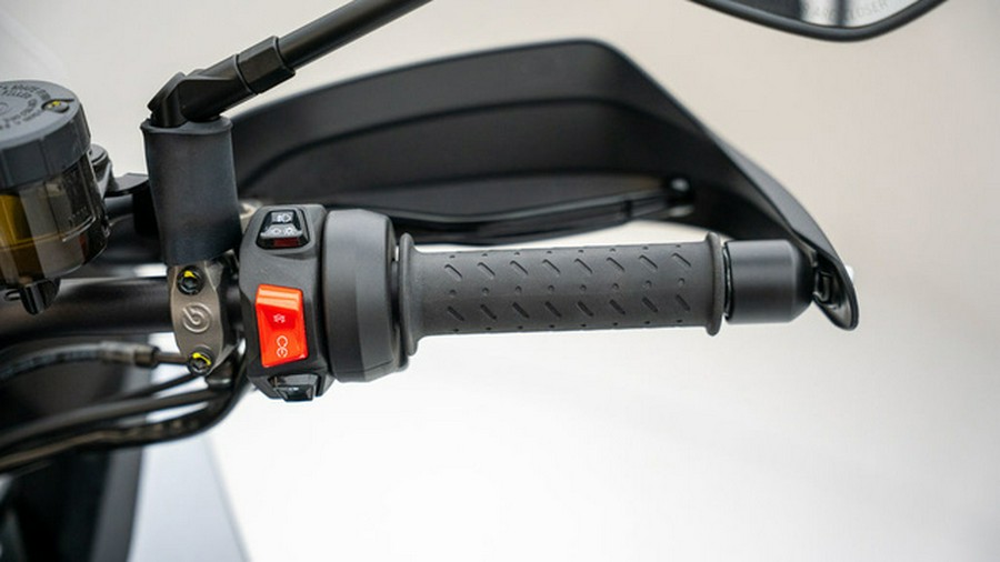 2024 Moto Guzzi Stelvio