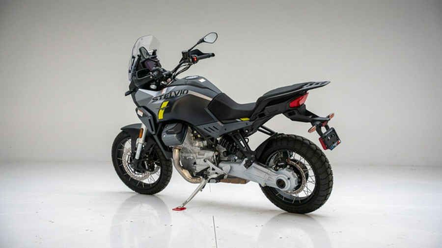 2024 Moto Guzzi Stelvio