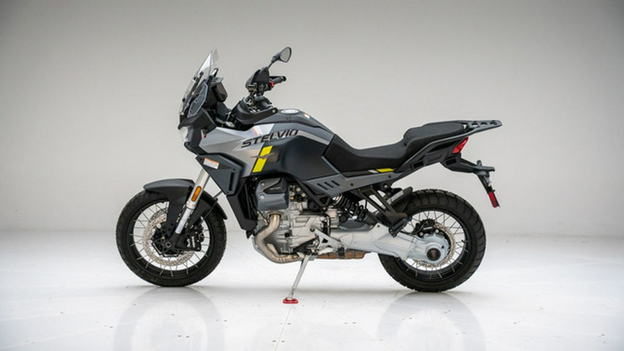 2024 Moto Guzzi Stelvio