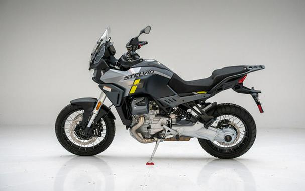 2024 Moto Guzzi Stelvio