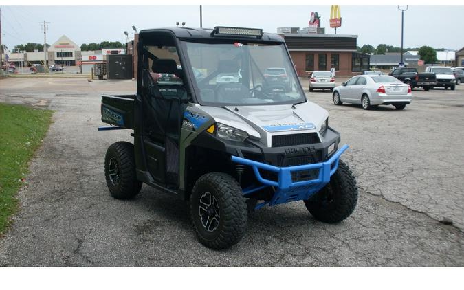 2017 Polaris Industries RANGER XP® 900 EPS Silver Pearl