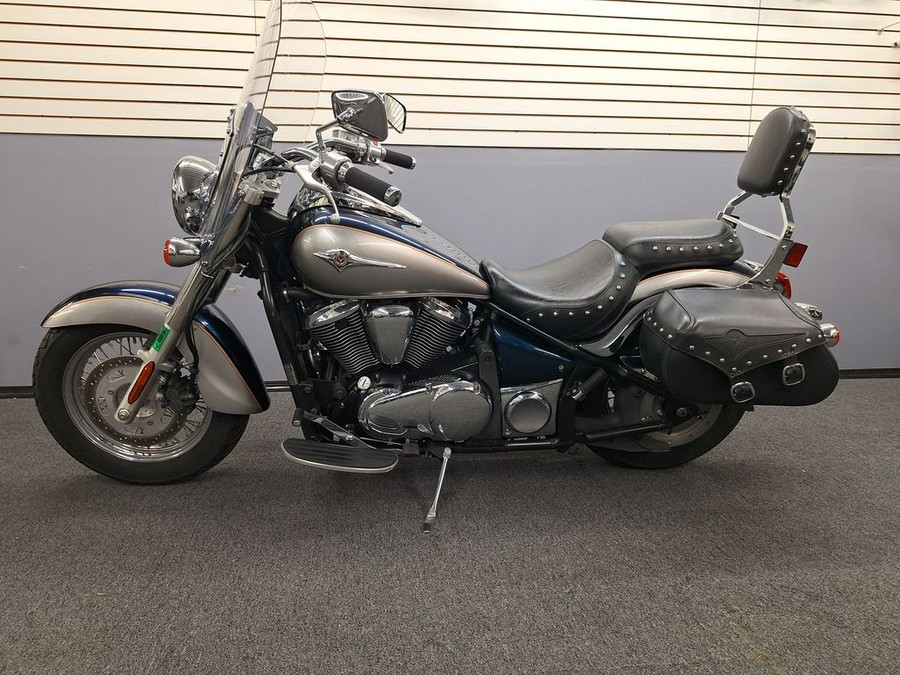 2006 Kawasaki Vulcan® 900 Classic