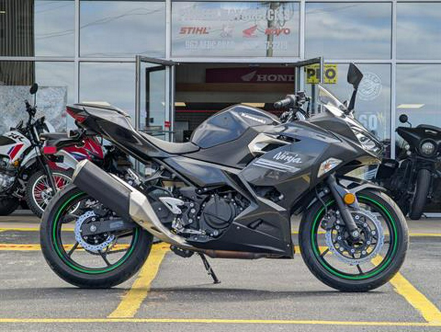 2022 Kawasaki Ninja 400