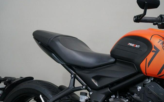 2023 Triumph Trident 660 Matte Baja Orange Matte Storm Grey