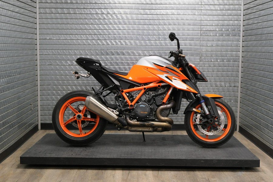 2022 KTM SUPER DUKE 1290 R EVO