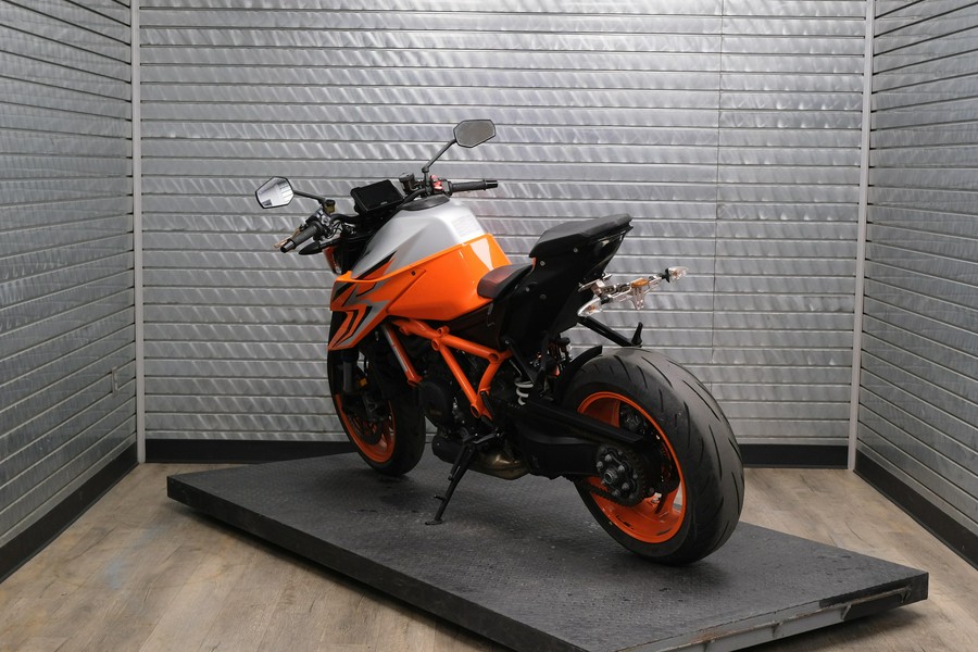 2022 KTM SUPER DUKE 1290 R EVO