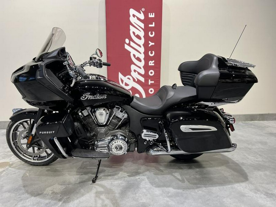 2023 Indian Motorcycle® Pursuit Limited Black Metallic