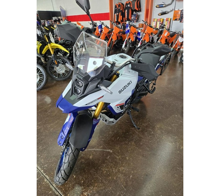 2025 Suzuki V-Strom 800DE Adventure