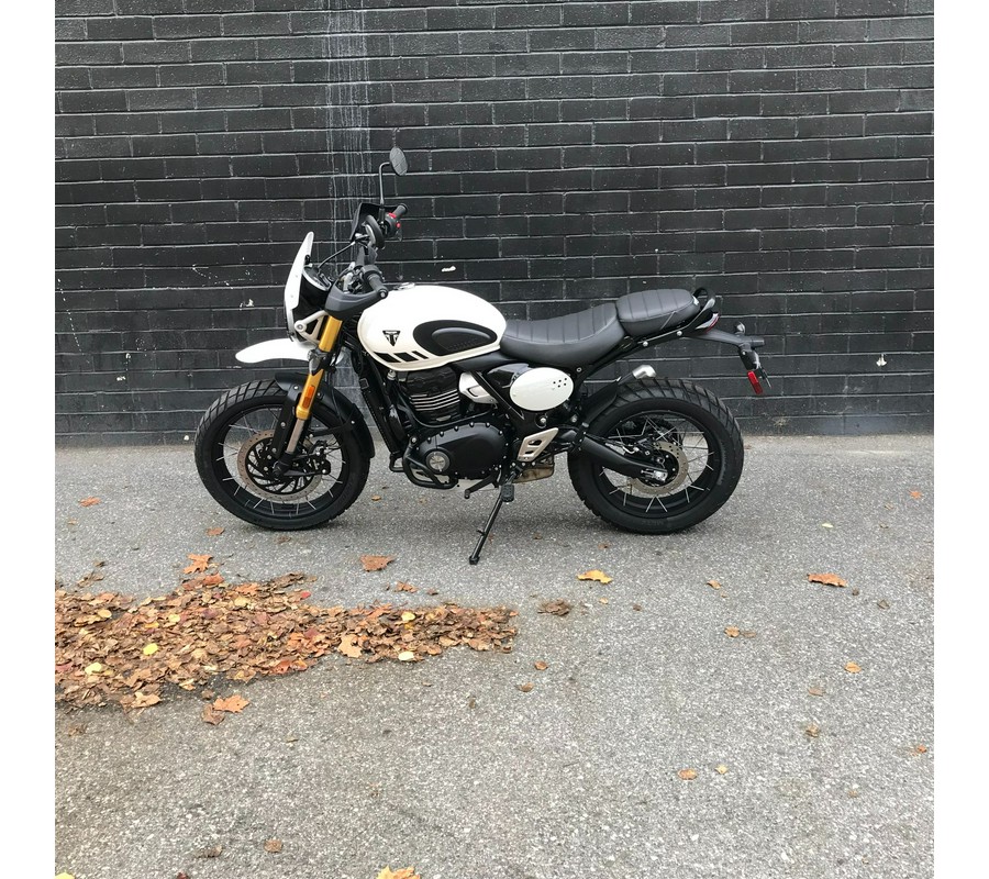 2026 Triumph Scrambler 400 XC