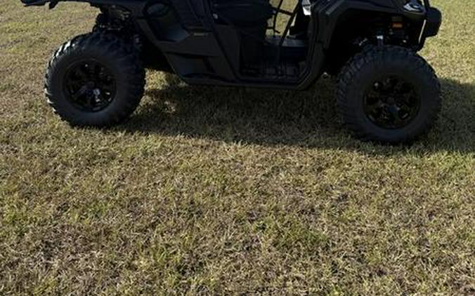 2026 Can-Am® Defender XT HD11 With 10.25 in.display
