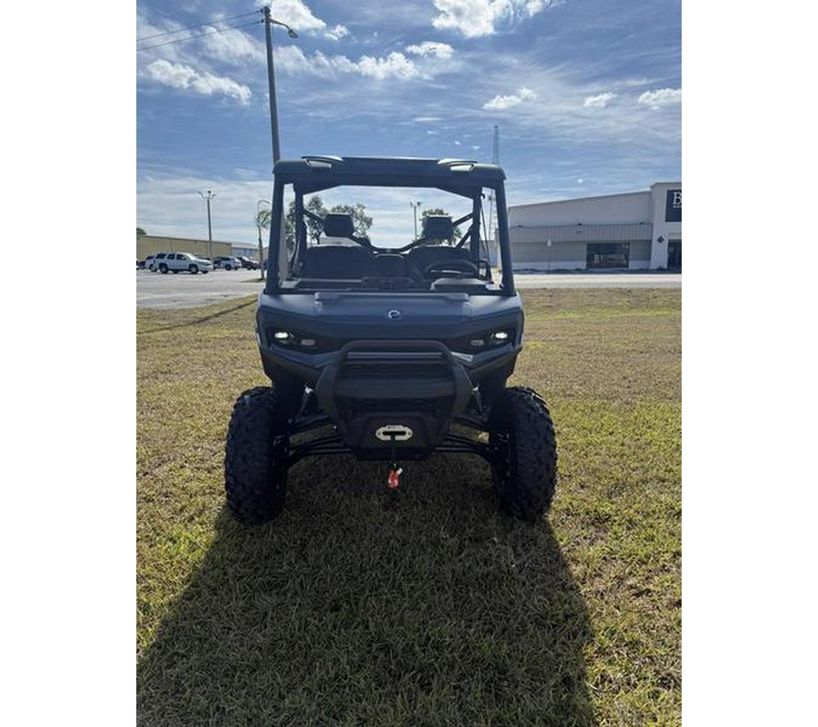 2026 Can-Am® Defender XT HD11 With 10.25 in.display