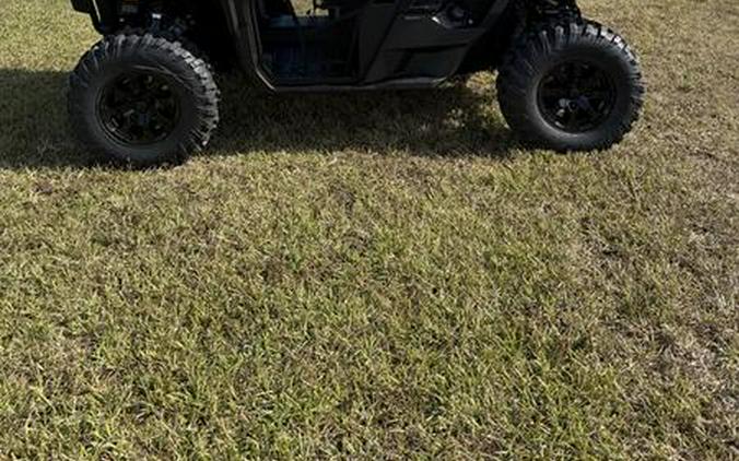 2026 Can-Am® Defender XT HD11 With 10.25 in.display