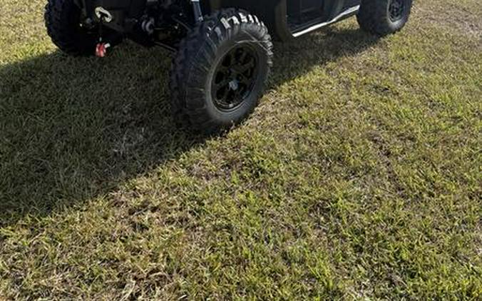 2026 Can-Am® Defender XT HD11 With 10.25 in.display