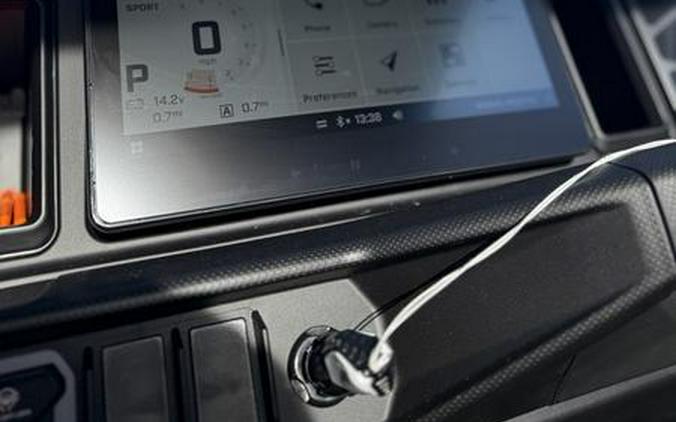 2026 Can-Am® Defender XT HD11 With 10.25 in.display