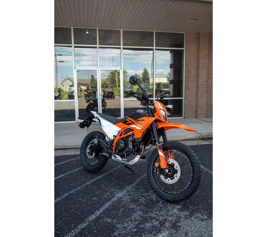 2026 KTM 390 ENDURO R