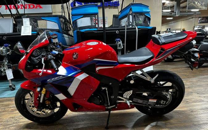 2024 Honda CBR600RR Base