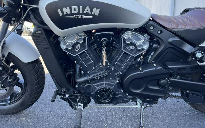 2019 Indian Motorcycle® Scout® Bobber ABS White Smoke