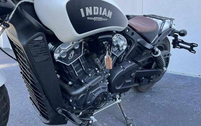 2019 Indian Motorcycle® Scout® Bobber ABS White Smoke