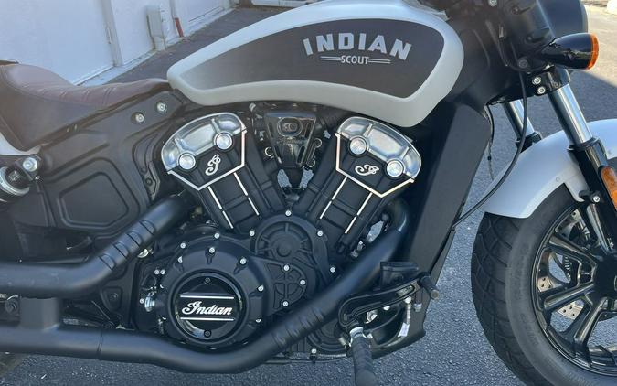 2019 Indian Motorcycle® Scout® Bobber ABS White Smoke