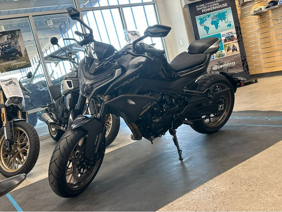 2024 CFMOTO NK 800