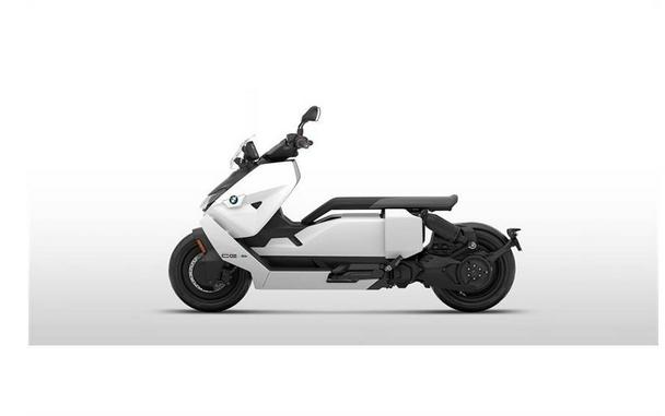 2023 BMW CE 04 Review [Urban Electric Commuter Scooter]