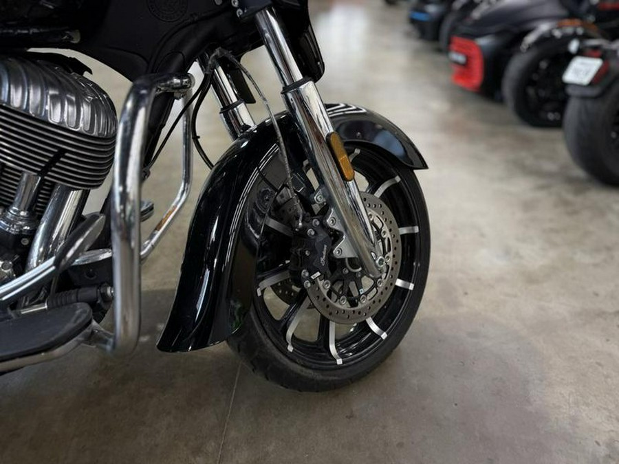 2017 Indian Motorcycle® Chieftain® Limited Thunder Black